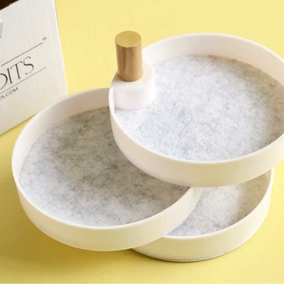 The 2 Bandits Jewelry Catchall Tray - Picture 3 of 5